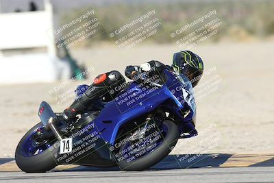 media/Dec-06-2025-CVMA (Sat) [[4a896cc04c]]/Race 4-Formula Middleweight/